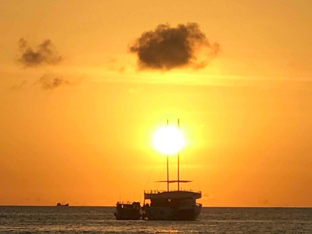 String Wave Maldives Hotel กุลลี ภายนอก รูปภาพ